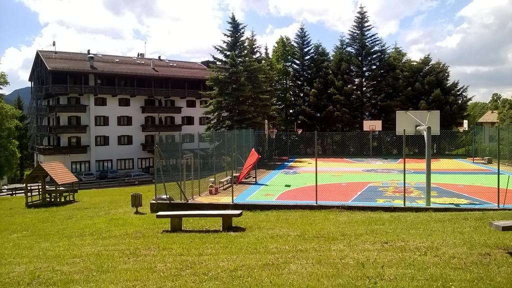 Park Hotel Miramonti Folgaria Zewnętrze zdjęcie
